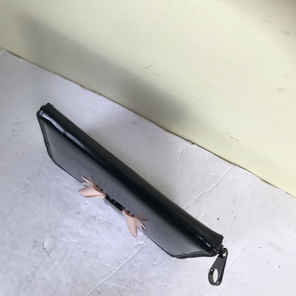 Ted Baker Padded Case Bow Logo Zipper Patent Faux Leather Zippy iPad Mini Clutch - Picture 5 of 12